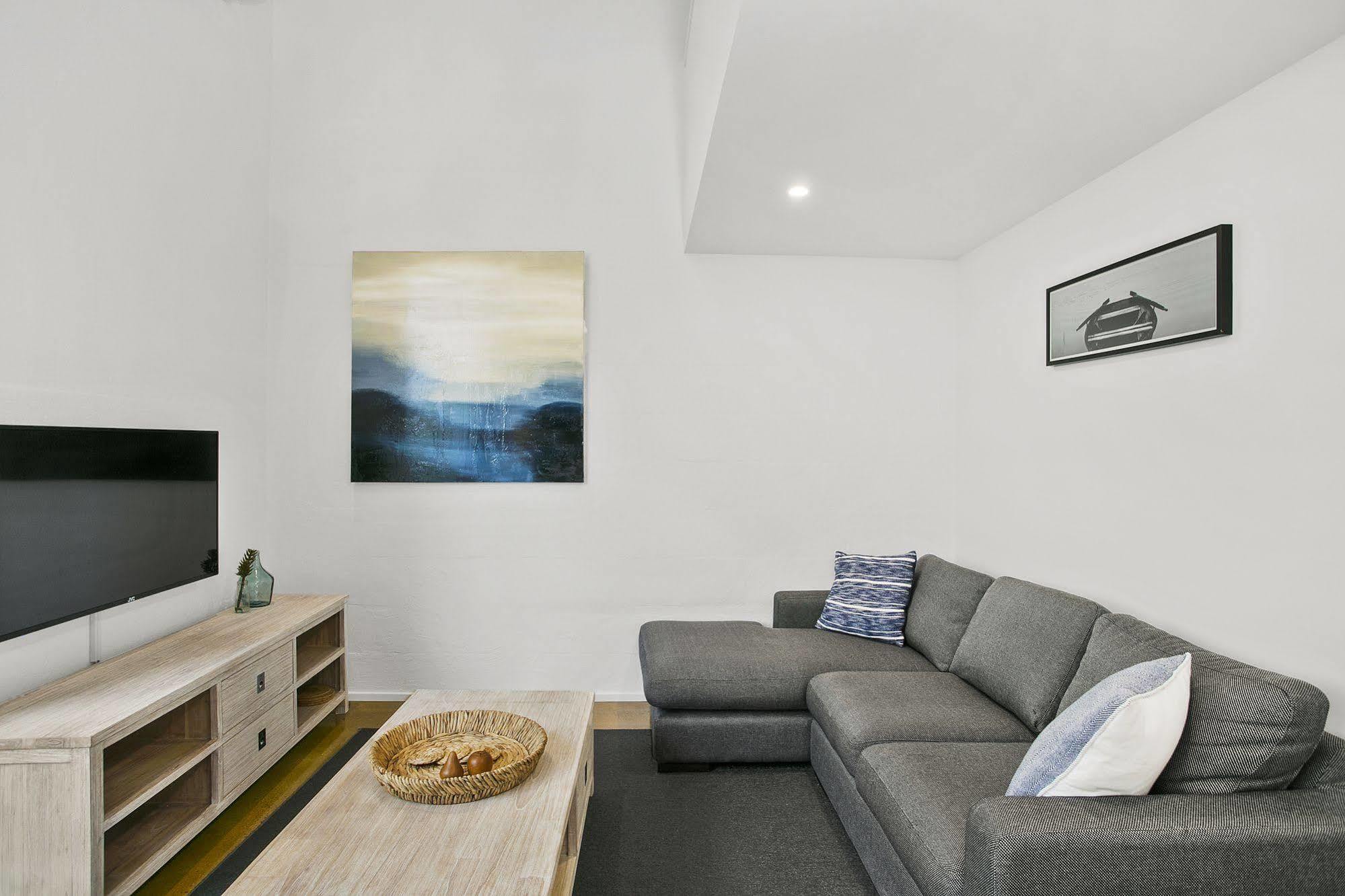 Terrace Lofts Apartments 오션 그로브 외부 사진